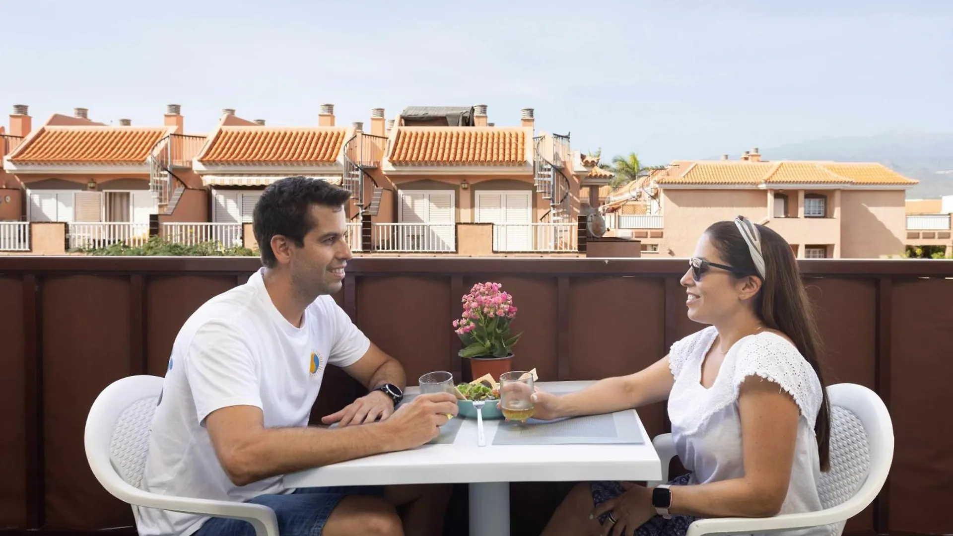 Agradable Piso Con Piscina & Playa Terraza Y Wifi Apartment Costa Del Silencio